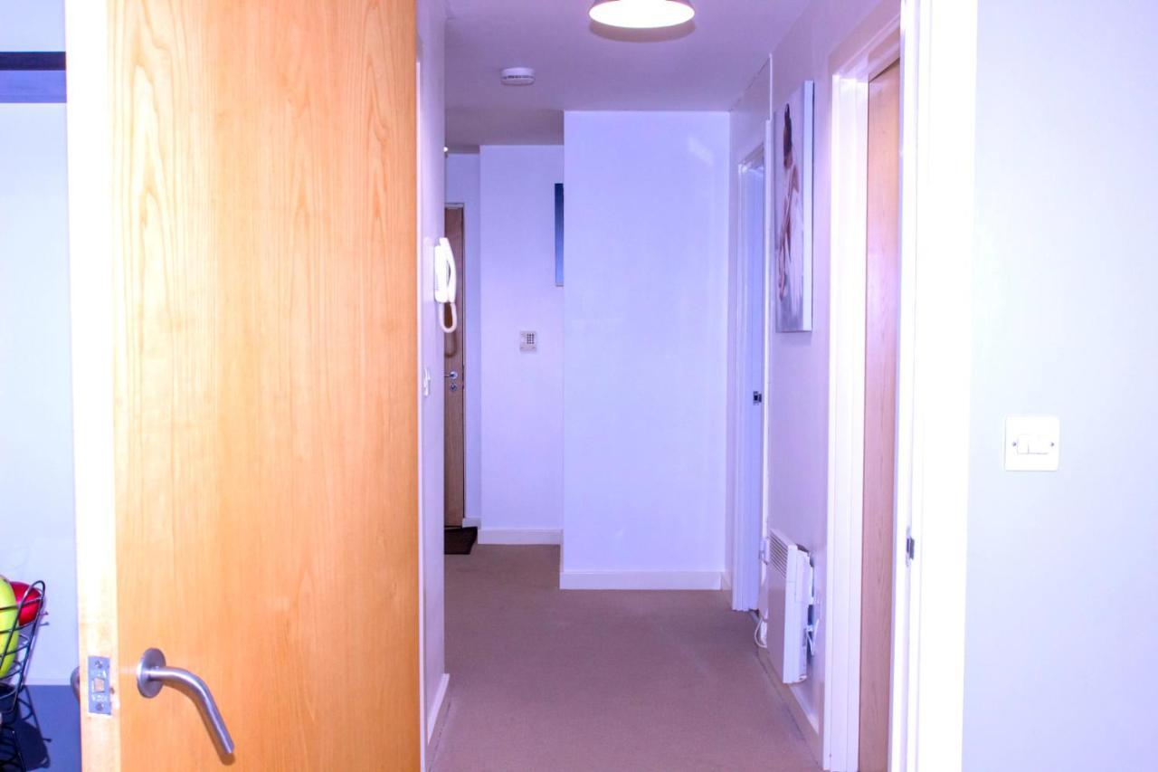 Allen Luxury Apartment Coventry Exterior photo